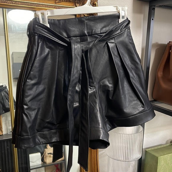 Express Super High Waisted Belted Faux Leather Shorts - Picture 6 of 7